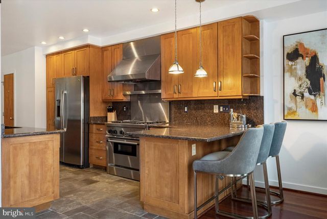 2125 CAMBRIDGE, Baltimore, MD 21231
