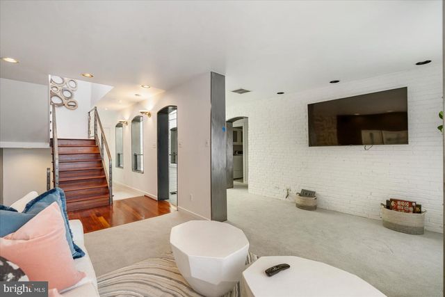 2125 CAMBRIDGE, Baltimore, MD 21231