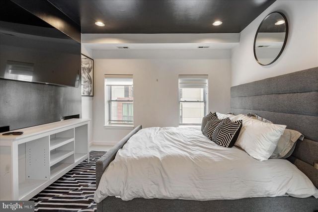 2125 CAMBRIDGE, Baltimore, MD 21231