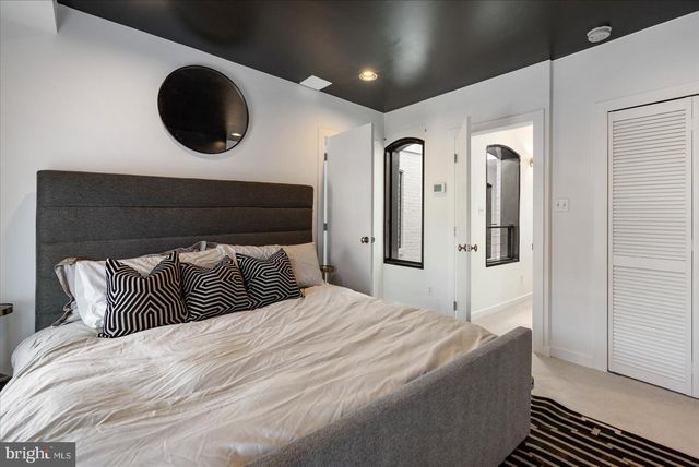 2125 CAMBRIDGE, Baltimore, MD 21231