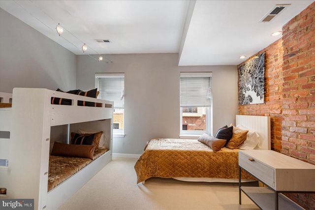 2125 CAMBRIDGE, Baltimore, MD 21231