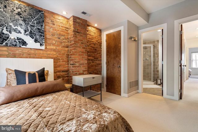 2125 CAMBRIDGE, Baltimore, MD 21231