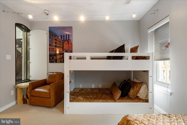 2125 CAMBRIDGE, Baltimore, MD 21231