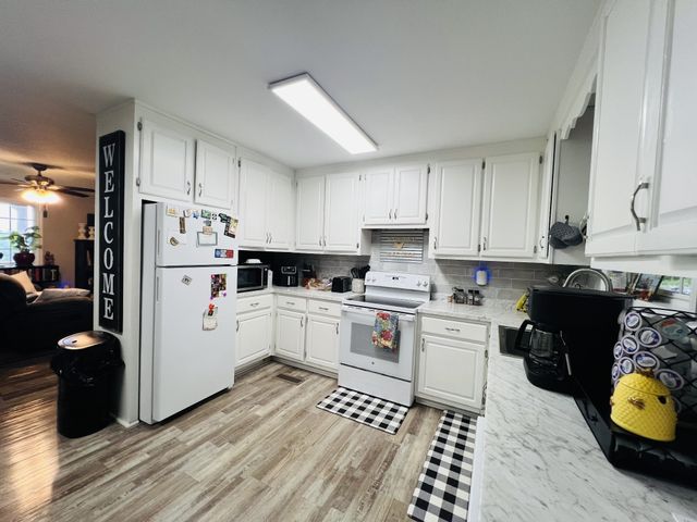 318 Molino Rd, Fayetteville, TN 37334