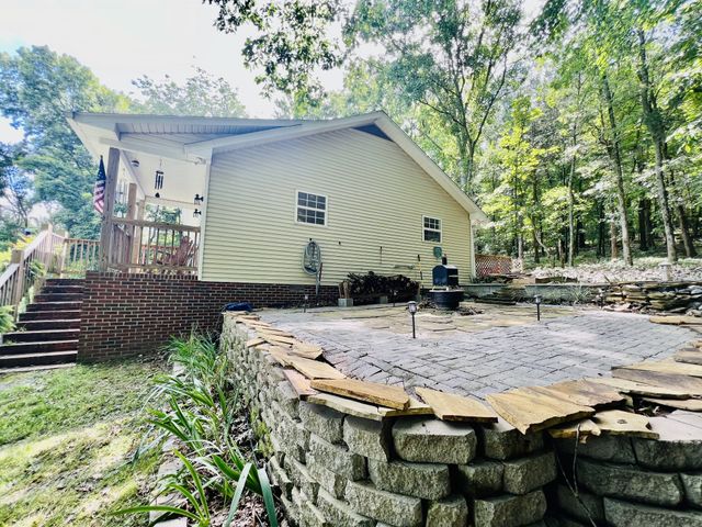 318 Molino Rd, Fayetteville, TN 37334