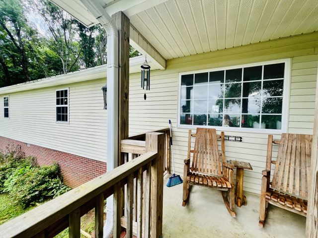 318 Molino Rd, Fayetteville, TN 37334