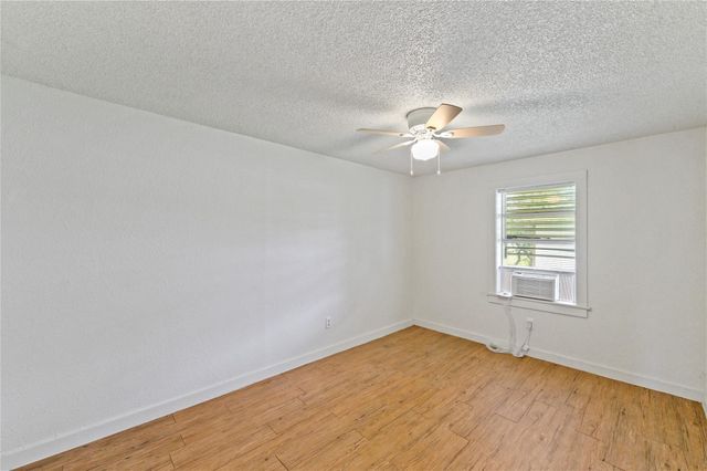 6201 Park Avenue, Texas City, TX 77591