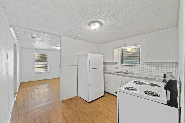 6201 Park Avenue, Texas City, TX 77591
