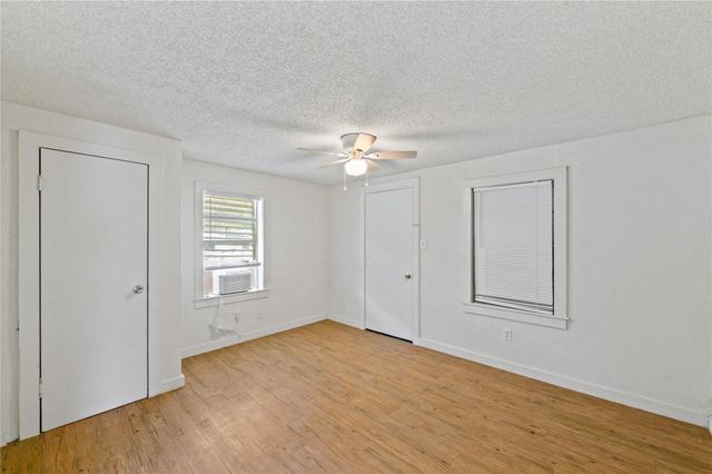 6201 Park Avenue, Texas City, TX 77591