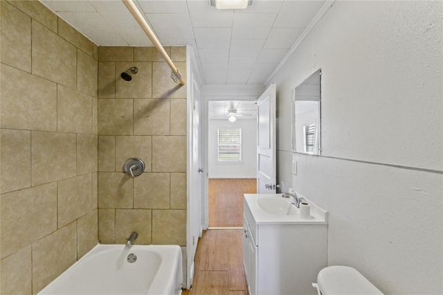 6201 Park Avenue, Texas City, TX 77591
