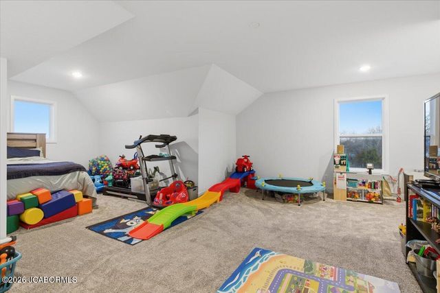 19055 S OLD HWY 63, Hartsburg, MO 65039
