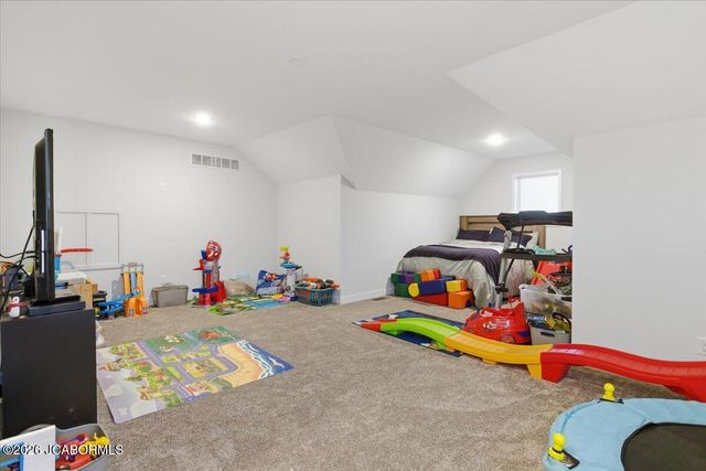 19055 S OLD HWY 63, Hartsburg, MO 65039