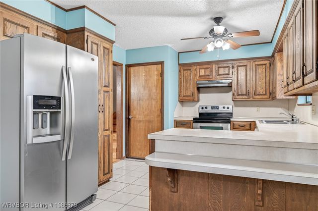 107 Oak Street, Arkoma, OK 74901