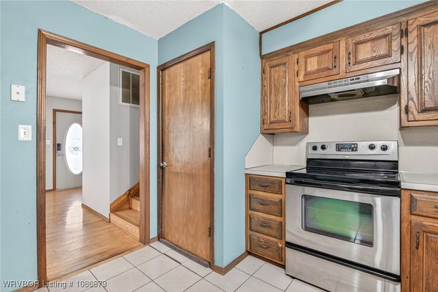 107 Oak Street, Arkoma, OK 74901