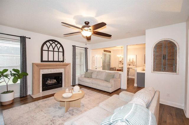 2904 Julie Ann Drive, Pearland, TX 77584