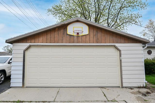 6012 Morgan AVENUE, Milwaukee, WI 53220