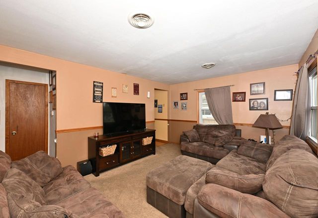 6012 Morgan AVENUE, Milwaukee, WI 53220