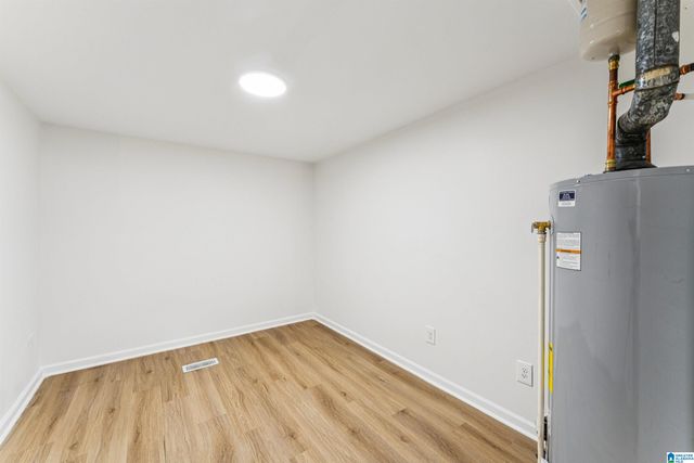 2123 28TH AVENUE, Hueytown, AL 35023