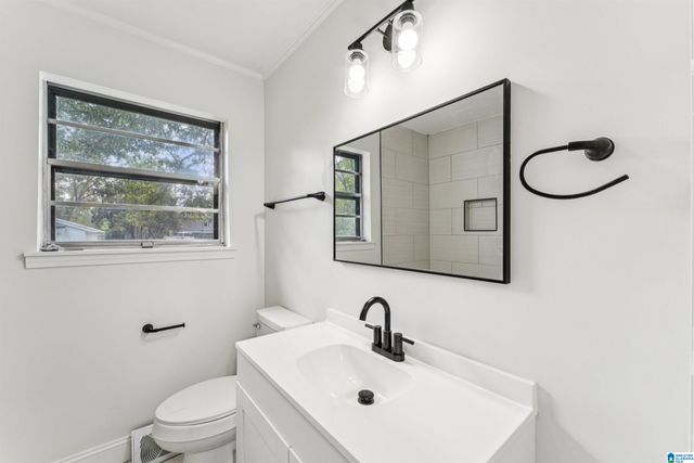 2123 28TH AVENUE, Hueytown, AL 35023