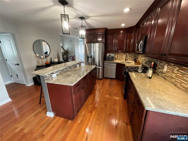 112 Tontine Avenue, Lyndhurst, NJ 07071