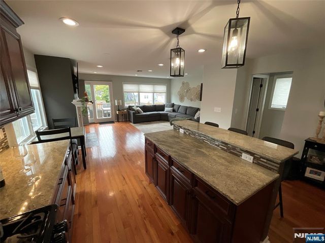 112 Tontine Avenue, Lyndhurst, NJ 07071