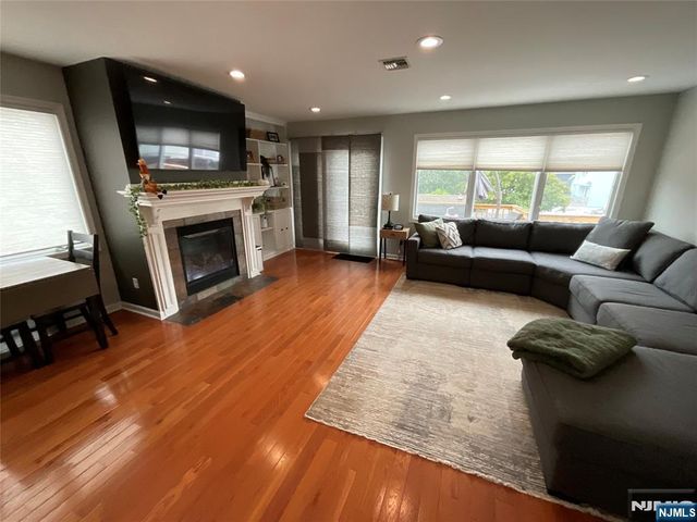 112 Tontine Avenue, Lyndhurst, NJ 07071