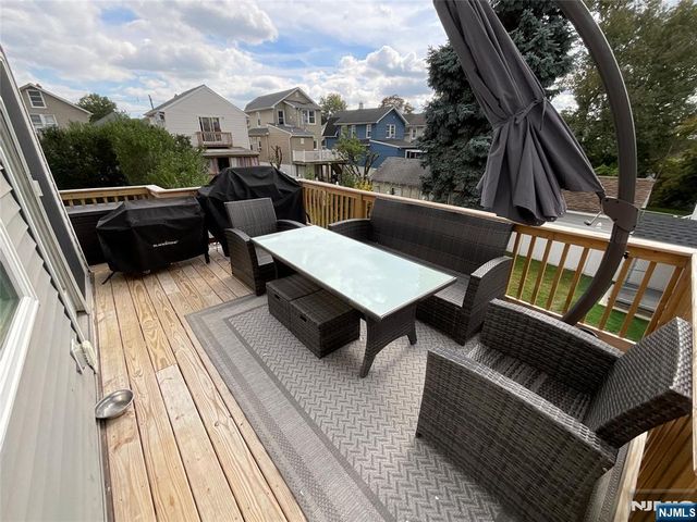 112 Tontine Avenue, Lyndhurst, NJ 07071