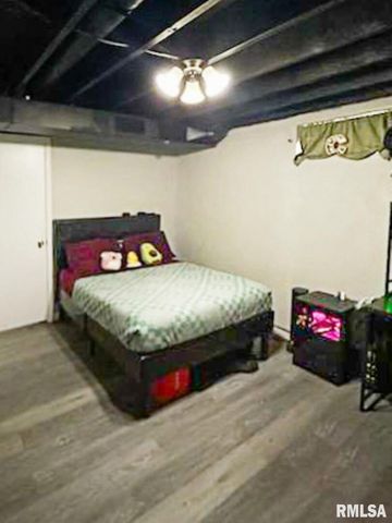 2433 CEDAR CREEK Court, Quincy, IL 62305