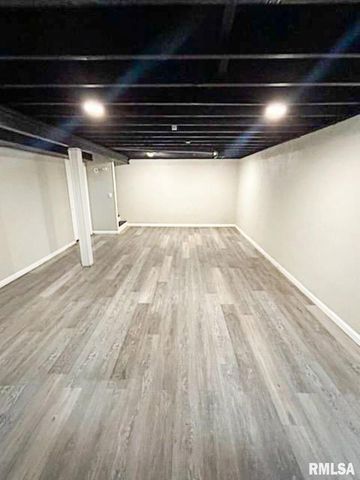 2433 CEDAR CREEK Court, Quincy, IL 62305