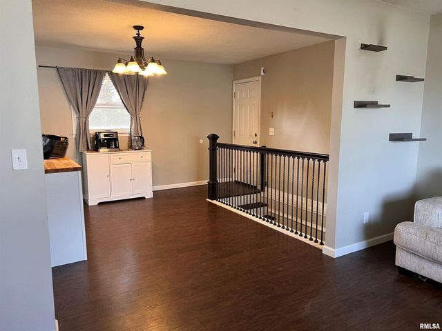 2433 CEDAR CREEK Court, Quincy, IL 62305