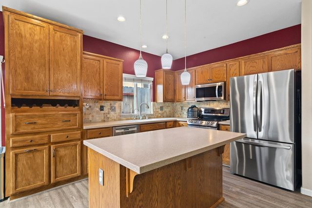 6322 Leaflet Ln, Hughson, CA 95326