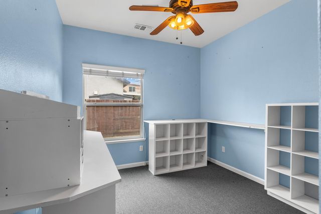 6322 Leaflet Ln, Hughson, CA 95326