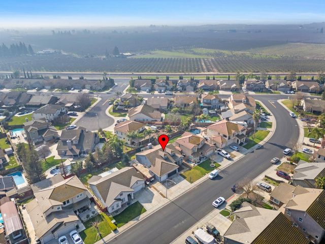 6322 Leaflet Ln, Hughson, CA 95326