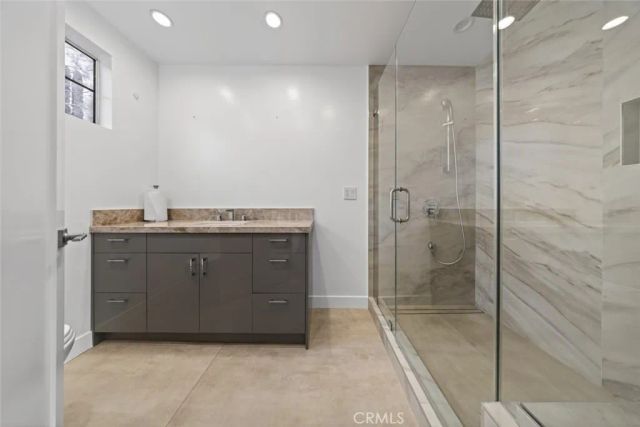 22247 De La Osa Street, Woodland Hills, CA 91364