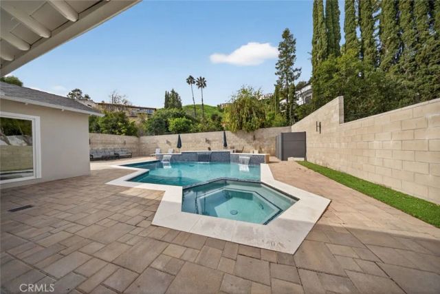 22247 De La Osa Street, Woodland Hills, CA 91364