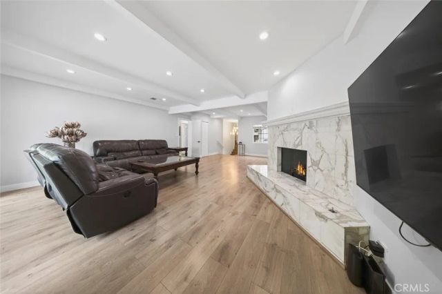 22247 De La Osa Street, Woodland Hills, CA 91364
