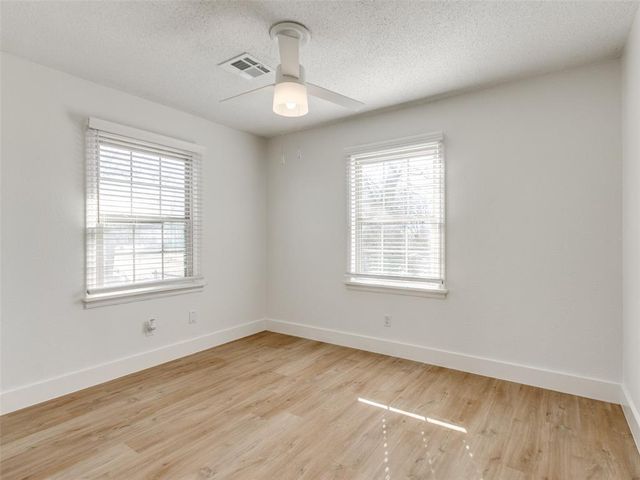 415 E Frank Street, Norman, OK 73071