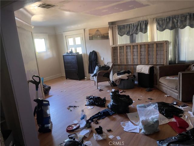 739 N Center, Stockton, CA 95202