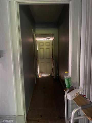 739 N Center, Stockton, CA 95202