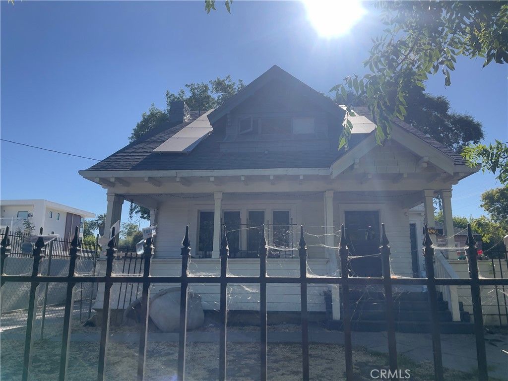 739 N Center, Stockton, CA 95202