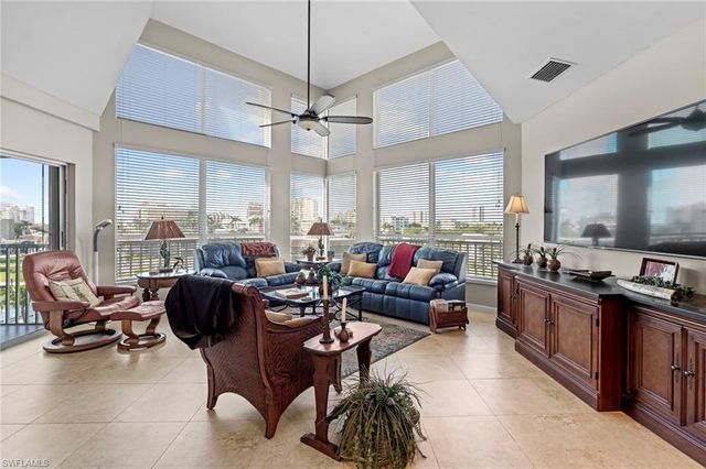 870 Collier CT 406, Marco Island, FL 34145