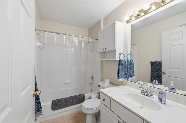 6729 Meadow Creek Drive Drive, 102, Columbus, OH 43235