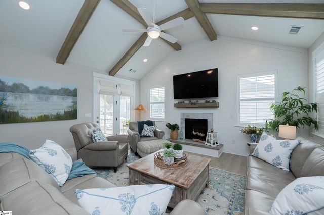 354 Encampment Boulevard, Simpsonville, SC 29681