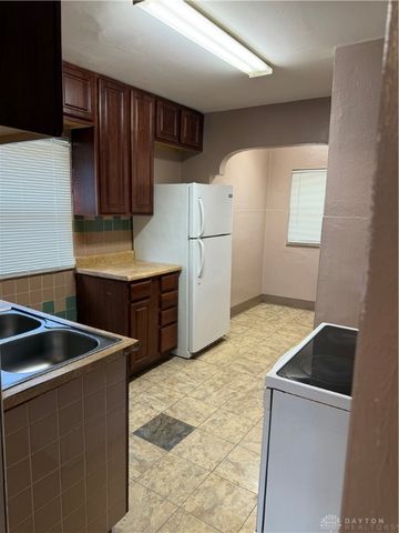 221 Brooklyn Avenue, Dayton, OH 45417