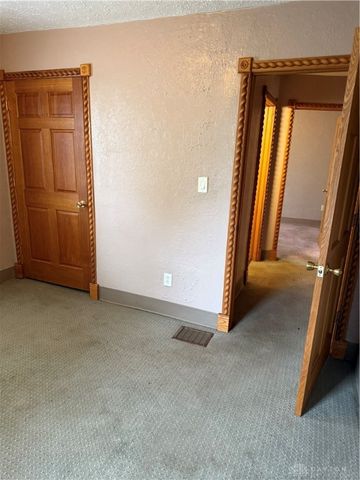 221 Brooklyn Avenue, Dayton, OH 45417