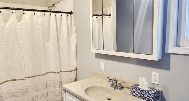 1388 E Wilcox Avenue, White Cloud, MI 49349