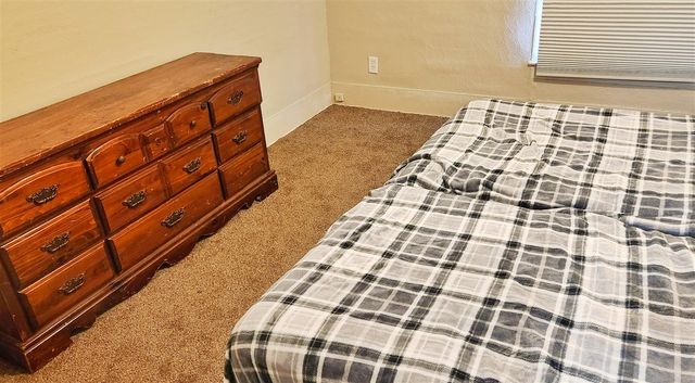 1388 E Wilcox Avenue, White Cloud, MI 49349