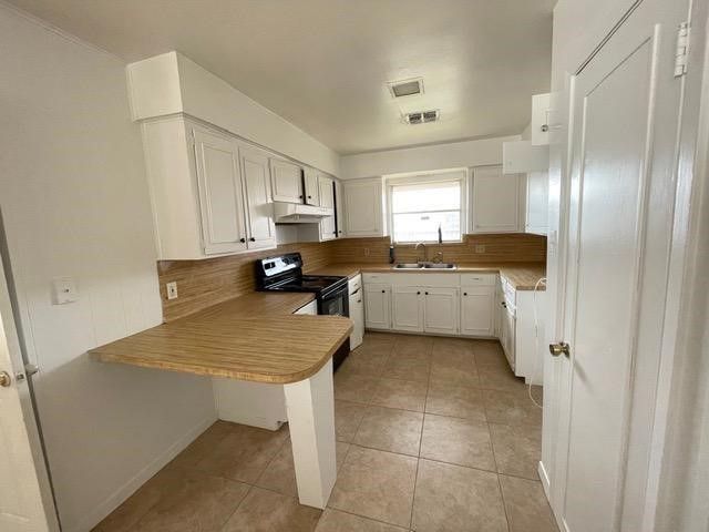 1066 Burkshire Dr, Corpus Christi, TX 78412