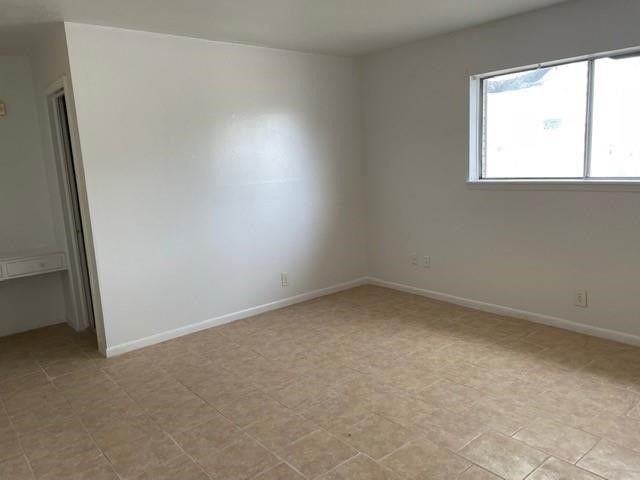 1066 Burkshire Dr, Corpus Christi, TX 78412