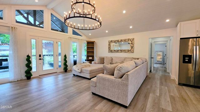108 Bay View Point, Sevierville, TN 37876